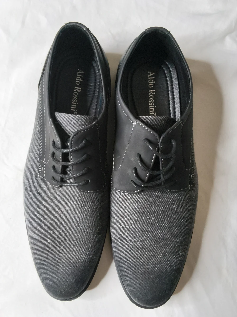 Men's Gray Lace-Up Derby Shoes
